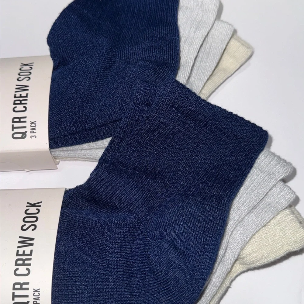 6 pairs DSG socks women’s large unisex navy gray cream NEW crew sock